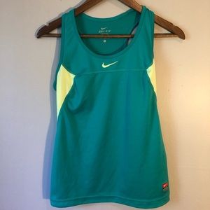 NIKE DRI-FIT RAZORBACK FITTED ACTIVE WEAR TANK